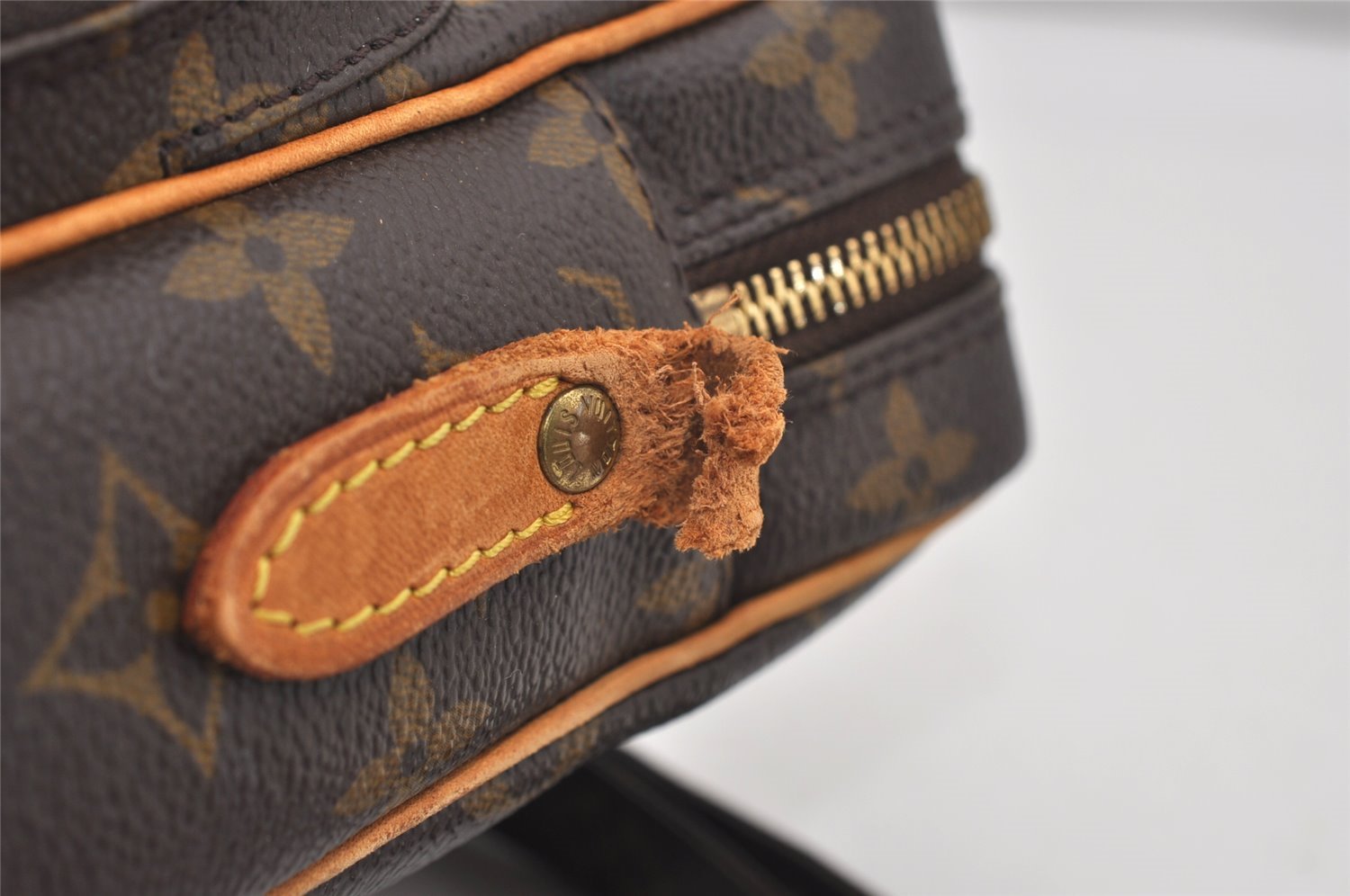 Authentic Louis Vuitton Monogram Amazone Shoulder Cross Bag M45236 Junk 9807I