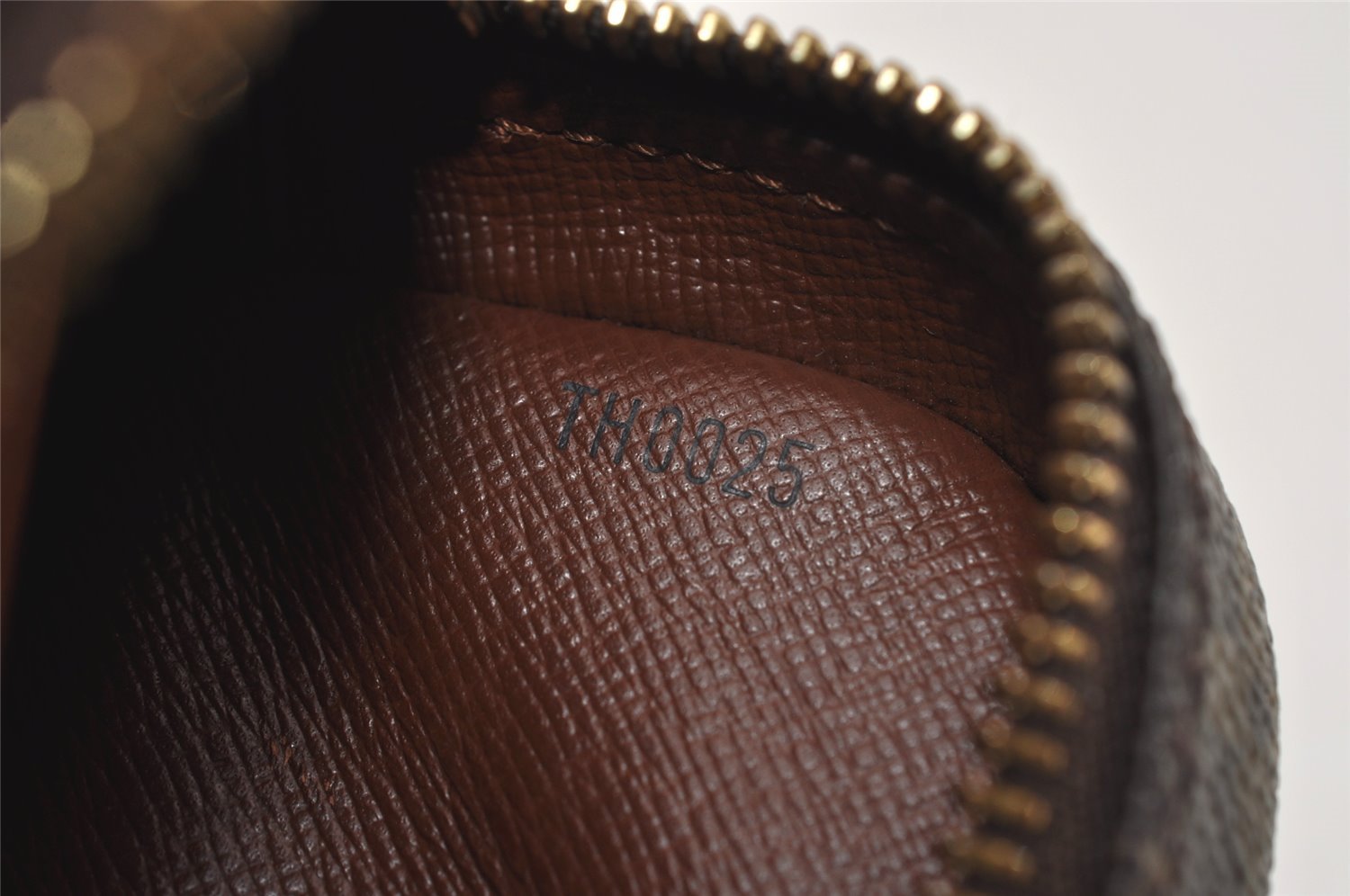 Authentic Louis Vuitton Monogram Amazone Shoulder Cross Bag M45236 Junk 9807I