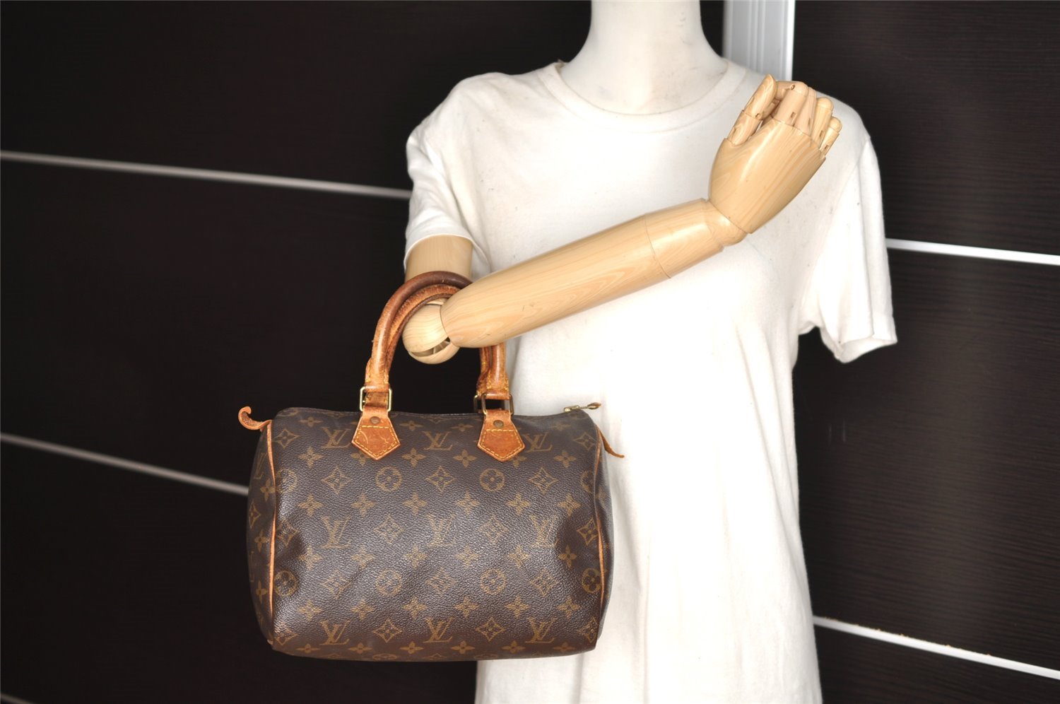 Authentic Louis Vuitton Monogram Speedy 25 Boston Hand Bag M41528 LV 9810I