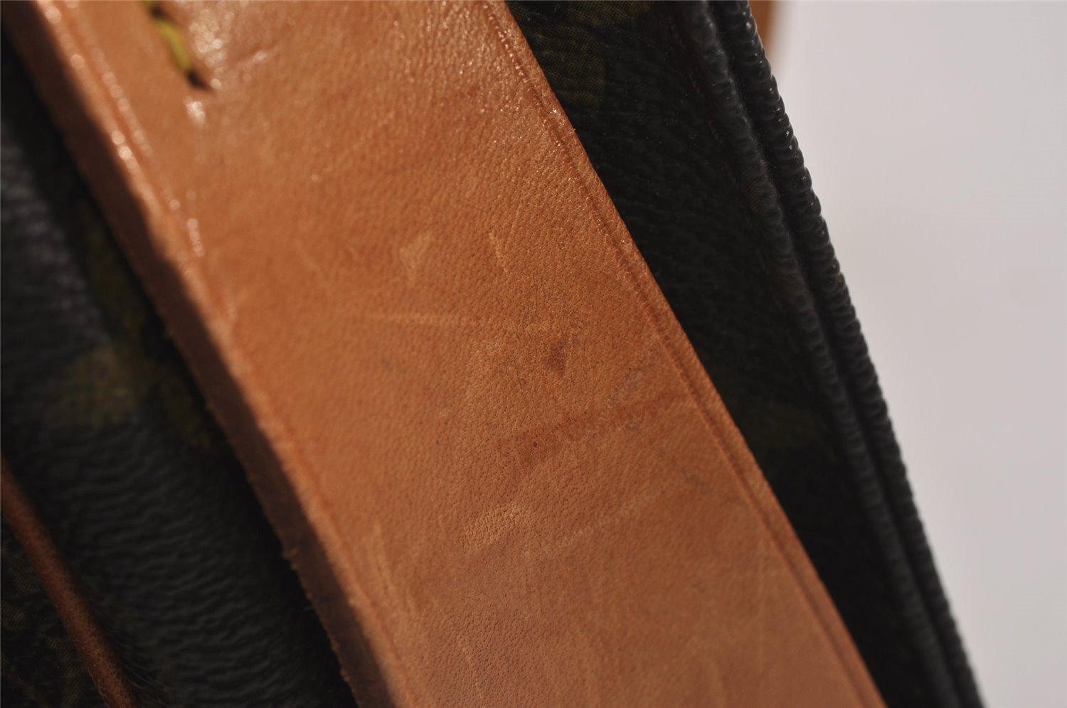 Authentic Louis Vuitton Monogram Cartouchiere GM M51252 Shoulder Cross Bag 9811I