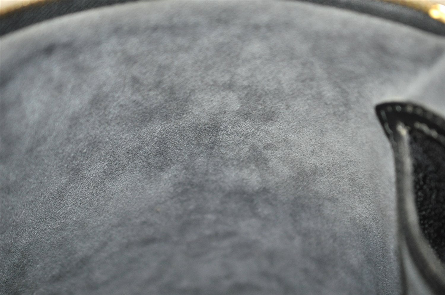 Authentic Louis Vuitton Epi Cannes Cosmetic Hand Bag Purse Black M48032 LV 9813I