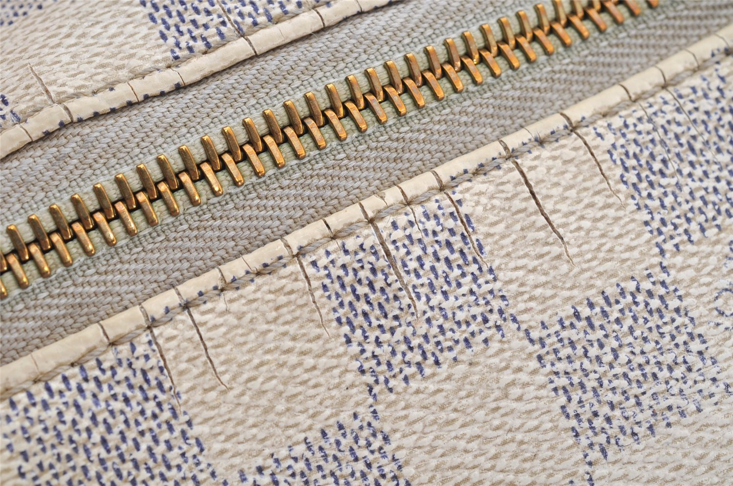 Authentic Louis Vuitton Damier Azur Totally MM Tote Bag N51262 LV 9815I