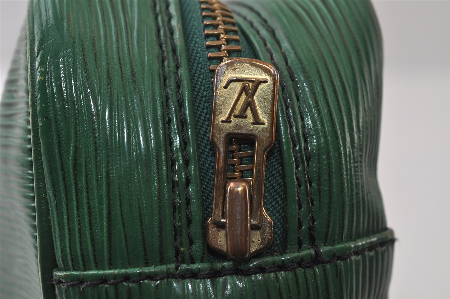 Auth Louis Vuitton Epi Trocadero 27 Shoulder Cross Bag Green M52304 LV 9817I