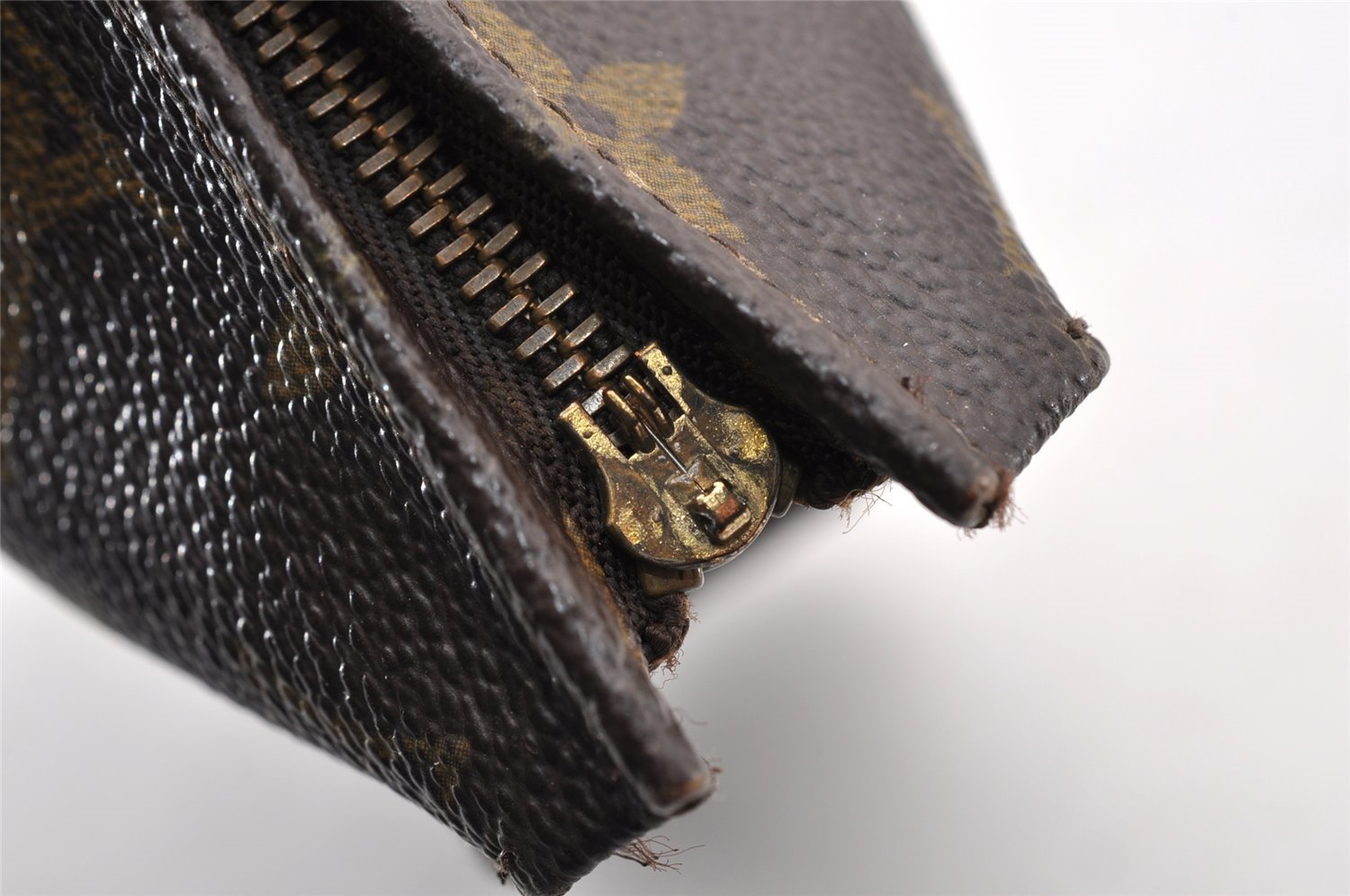 Auth Louis Vuitton Monogram Poche Toilette 26 M47542 Cosmetics Pouch Junk 9824I