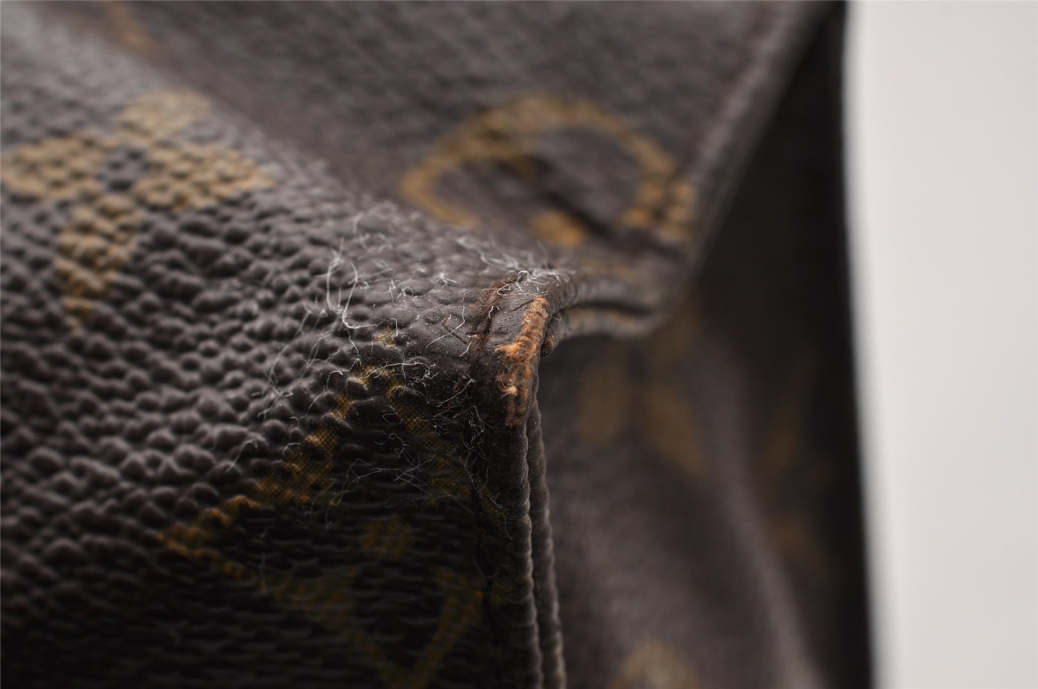 Auth Louis Vuitton Monogram Poche Toilette 26 M47542 Cosmetics Pouch Junk 9824I