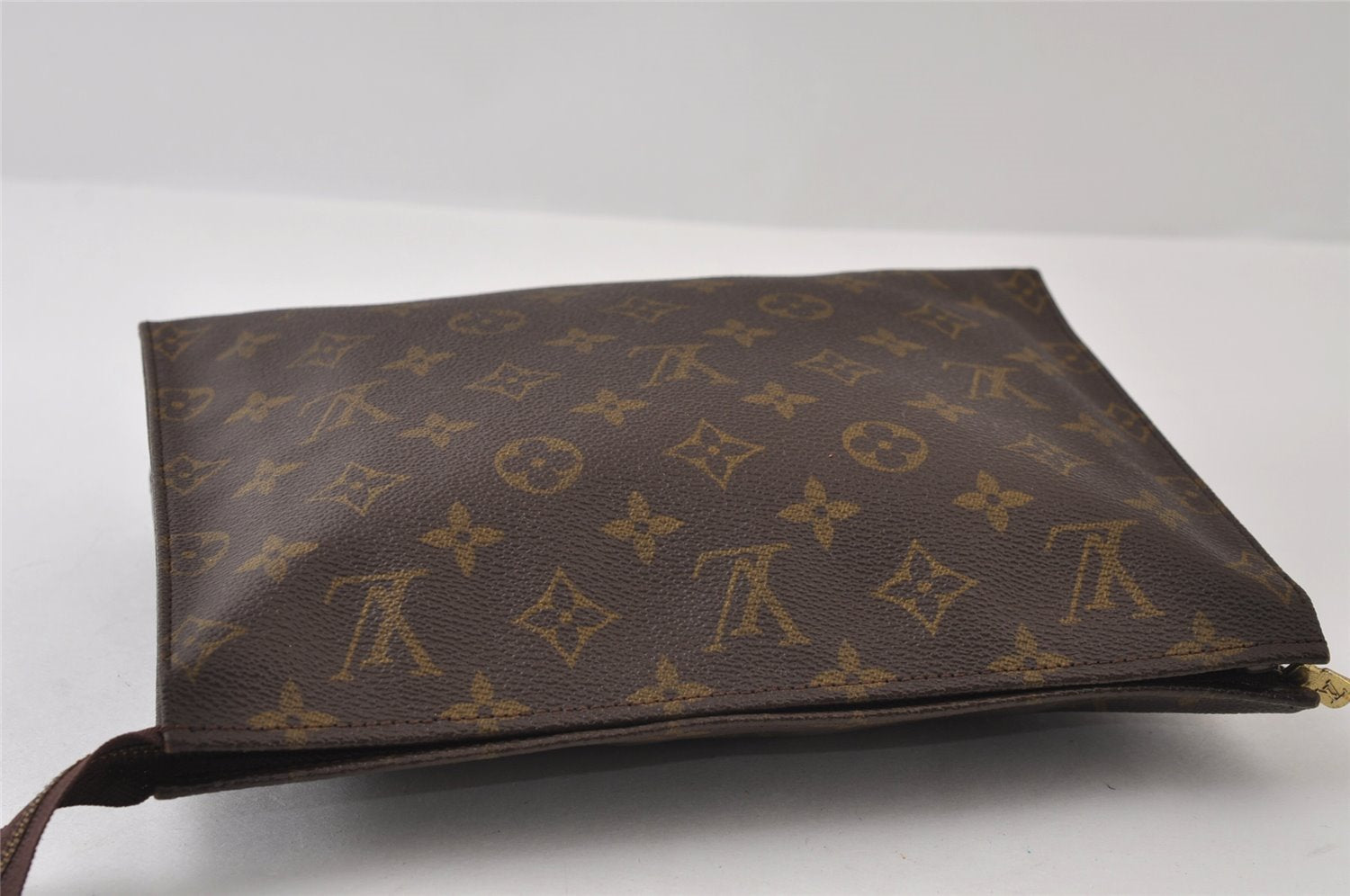 Authentic Louis Vuitton Monogram Poche Toilette 26 M47542 Cosmetics Pouch 9825I