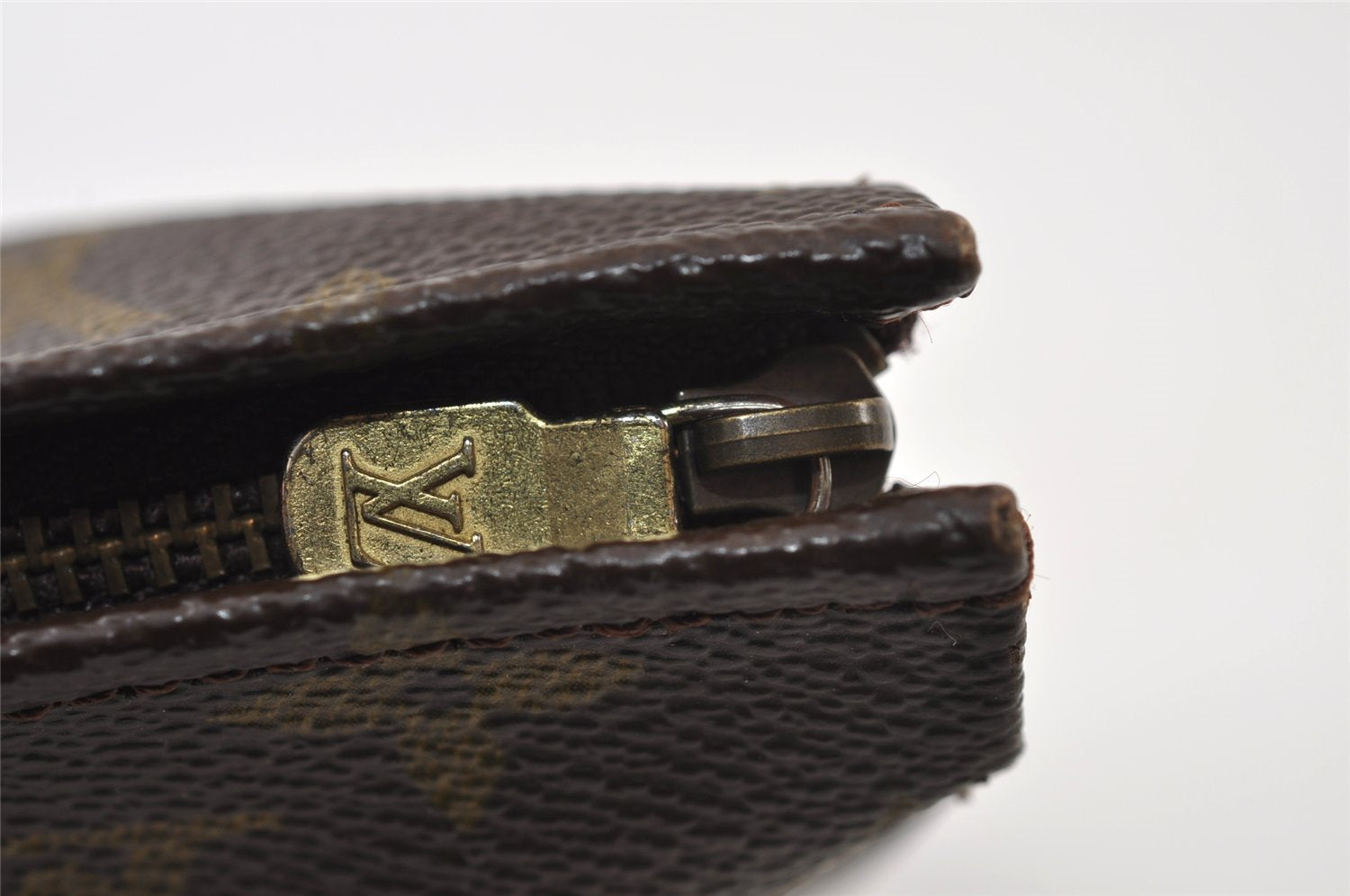 Authentic Louis Vuitton Monogram Poche Toilette 26 M47542 Cosmetics Pouch 9825I