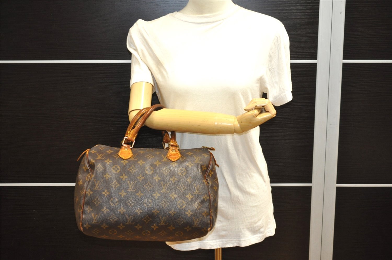 Authentic Louis Vuitton Monogram Speedy 30 Hand Boston Bag M41526 LV 9827I