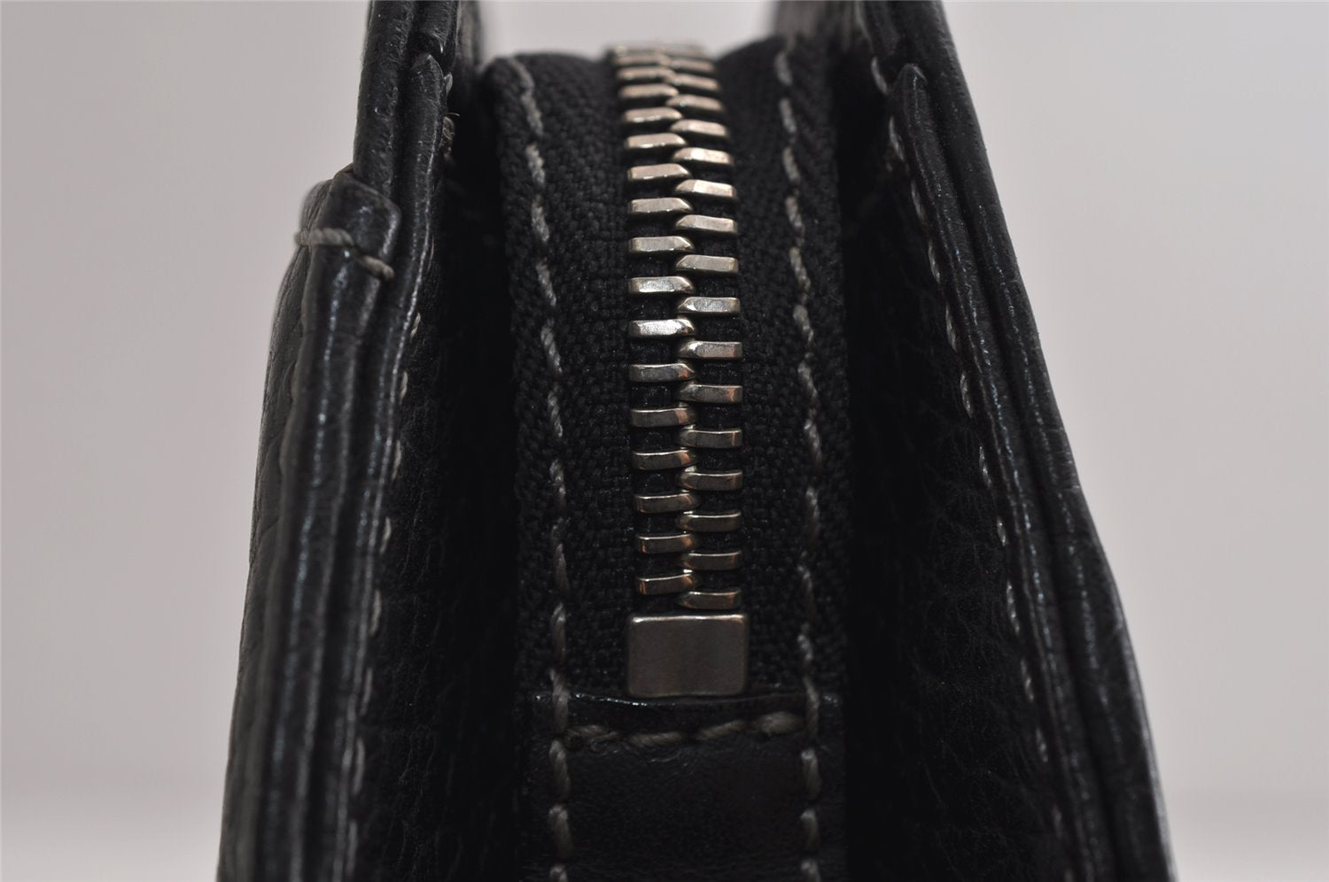 Authentic BURBERRY Vintage Leather Clutch Hand Bag Purse Black 9828J