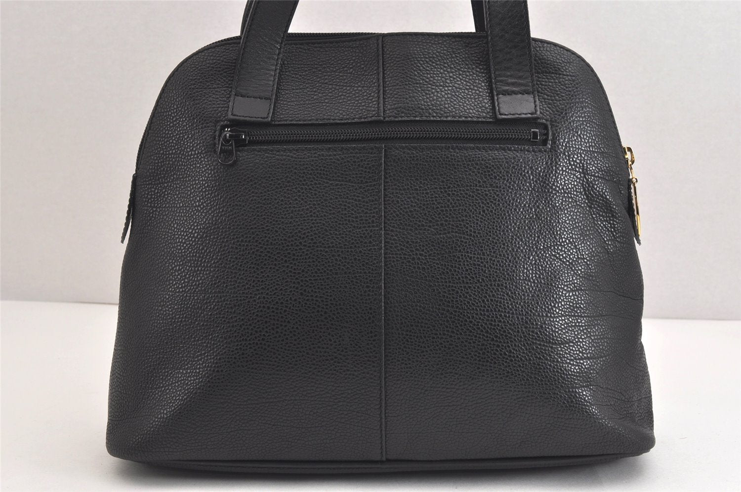 Authentic BURBERRY Vintage Leather Shoulder Hand Bag Purse Black 9829J