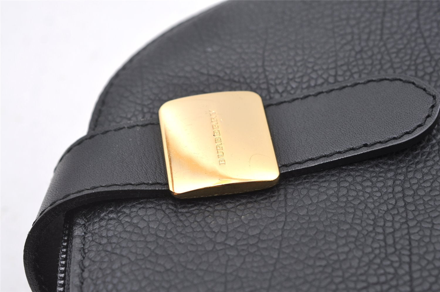Authentic BURBERRY Vintage Leather Shoulder Hand Bag Purse Black 9829J