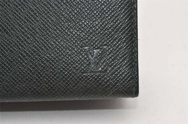 Auth Louis Vuitton Taiga Poche Toilette Cosmetics Pouch Green M99034 Junk 9830I
