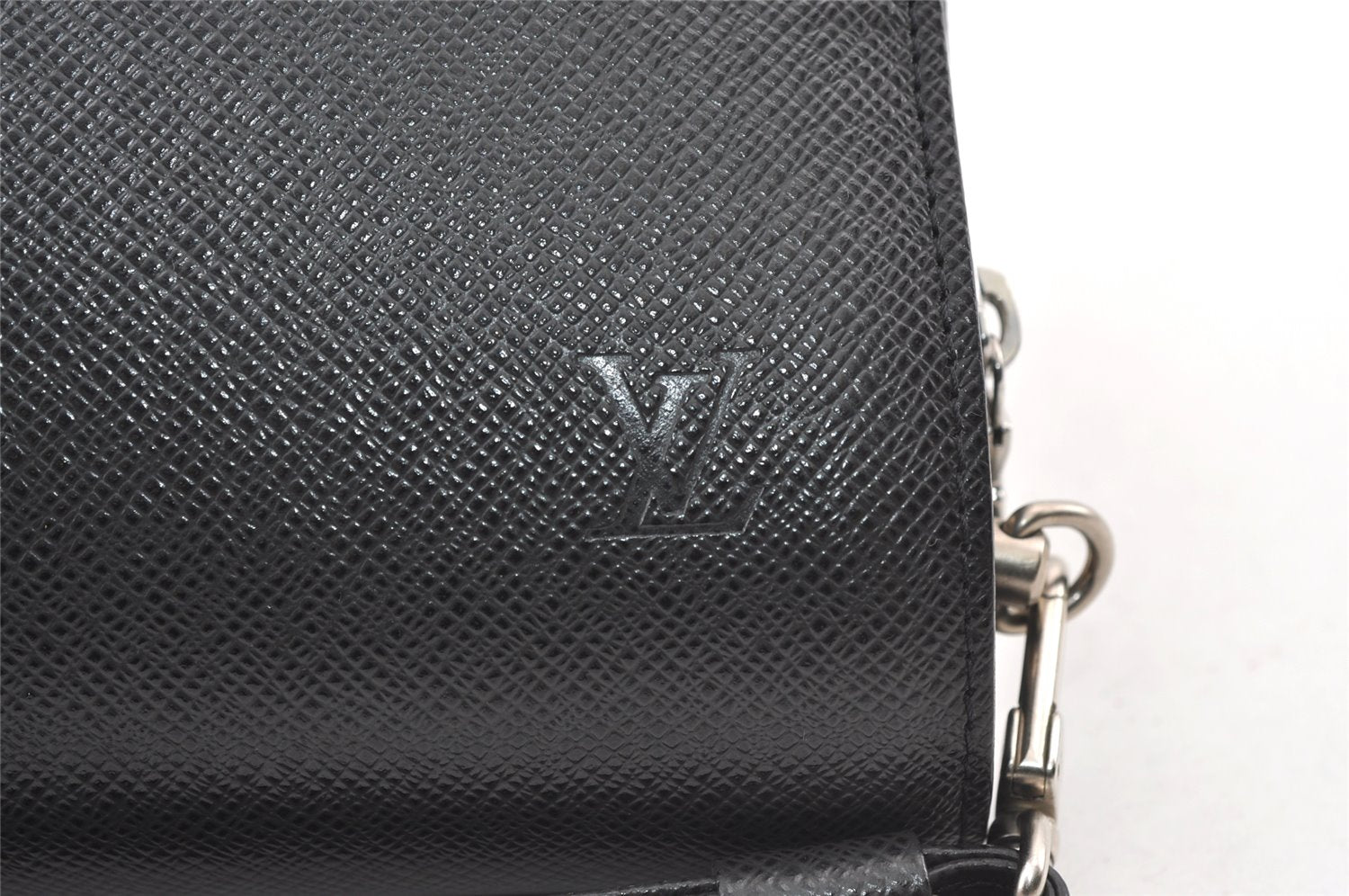 Authentic Louis Vuitton Taiga Baikal Clutch Bag Black M30182 LV 9831J
