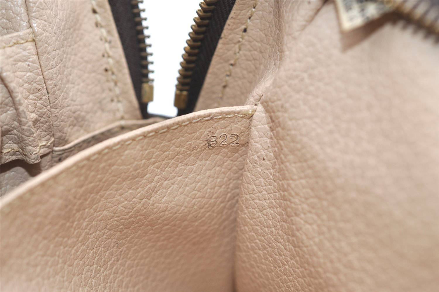 Auth Louis Vuitton Monogram Trousse Toilette 28 Clutch Hand Bag M47522 LV 9837I