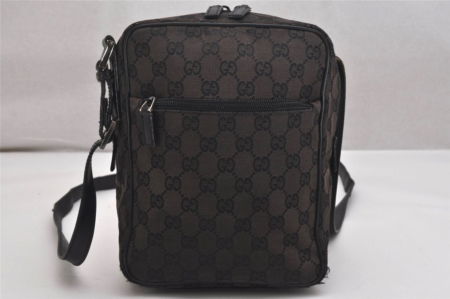 Authentic GUCCI Shoulder Cross Body Bag GG Canvas Leather 0181612 Black 9838J