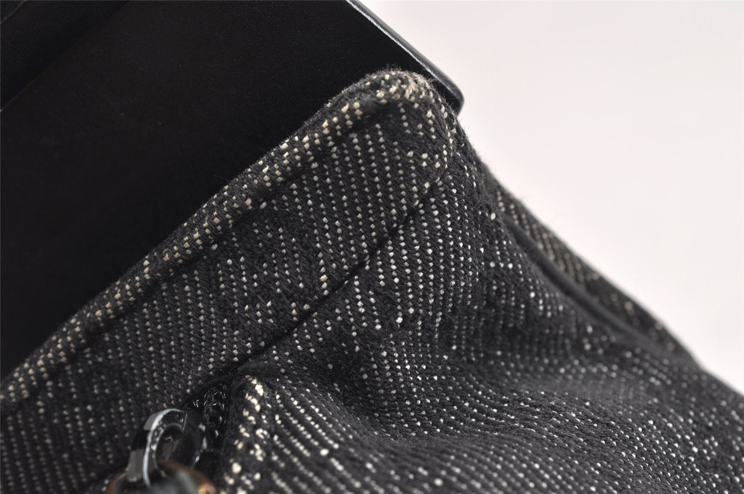 Authentic GUCCI Vintage Shoulder Bag Purse GG Canvas Leather 92697 Black 9839J