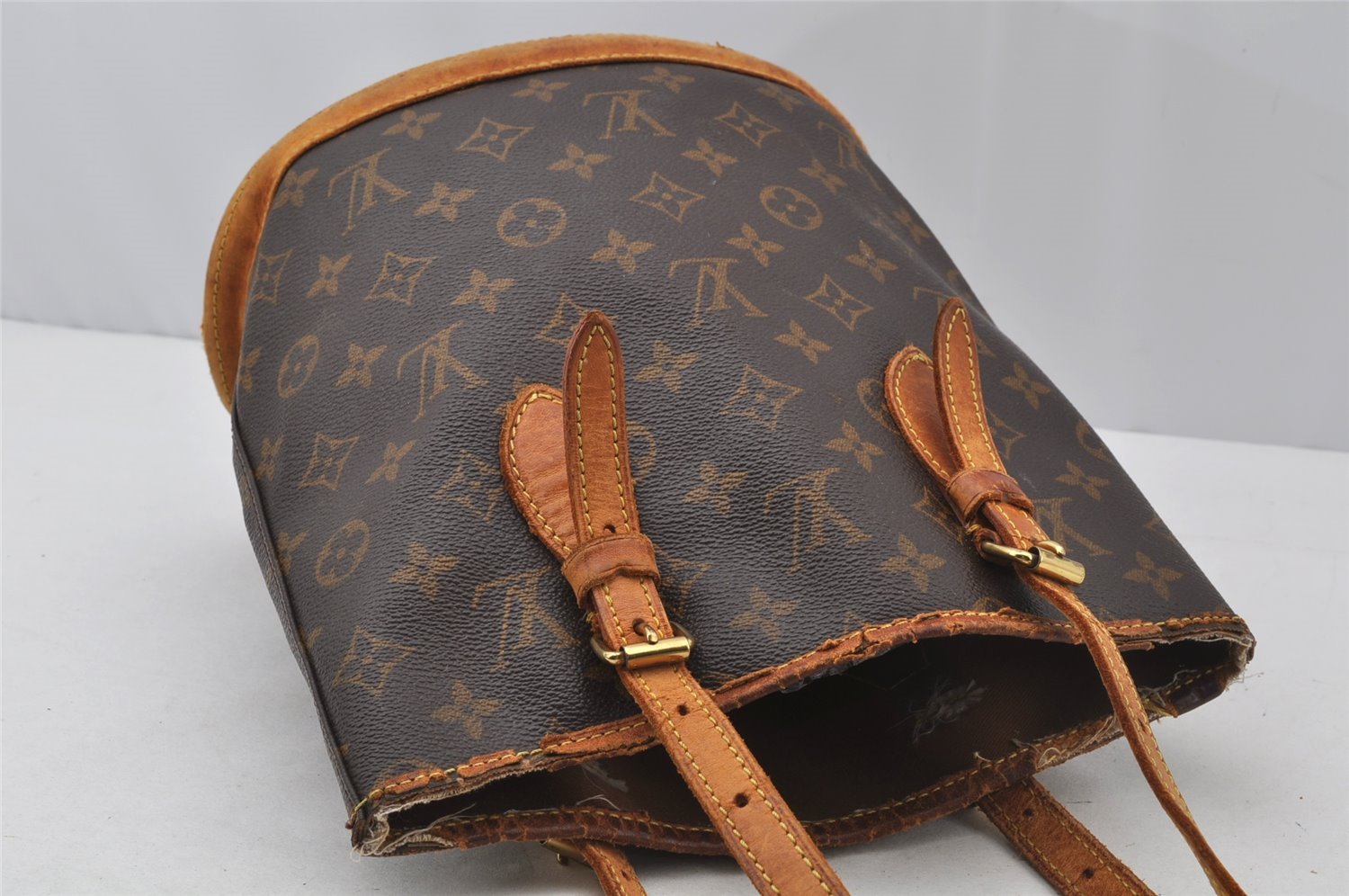 Authentic Louis Vuitton Monogram Bucket PM Shoulder Tote Bag M42238 LV 9848I