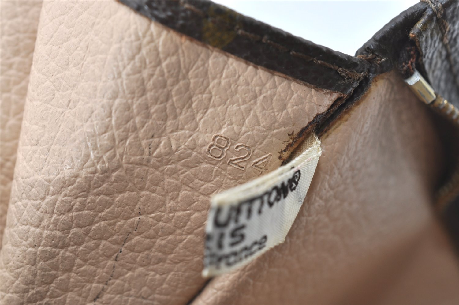 Auth Louis Vuitton Monogram Poche Toilette 26 Cosmetics Pouch Old Model LV 9849I