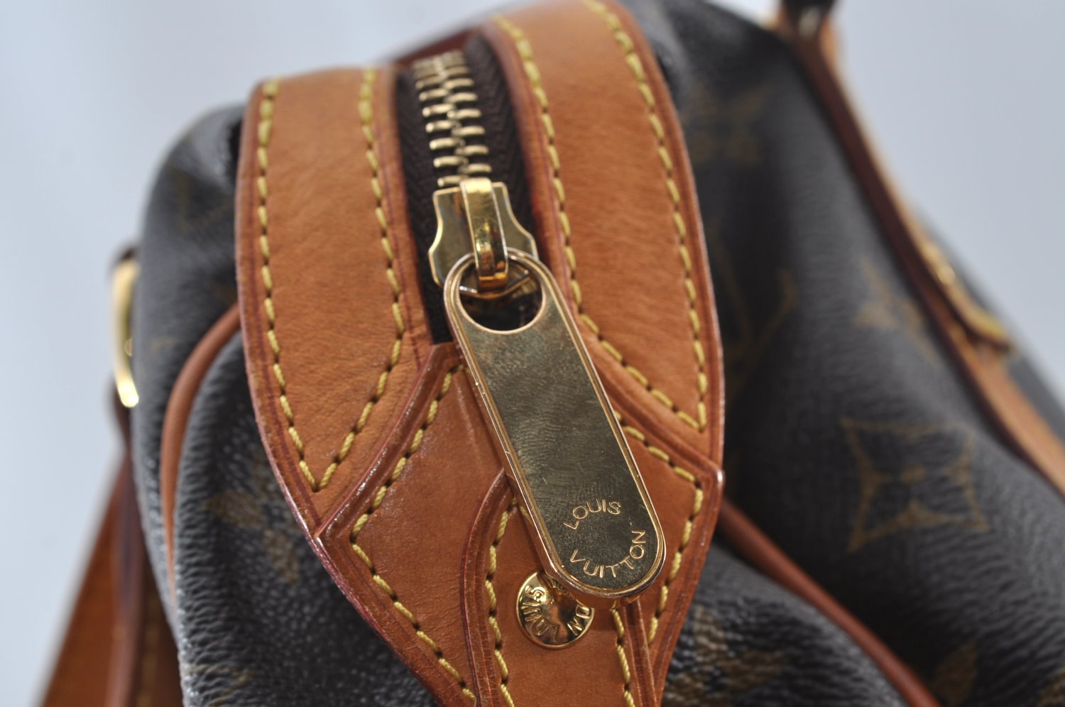 Authentic Louis Vuitton Monogram Stresa PM Shoulder Tote Bag M51186 Junk 9851J