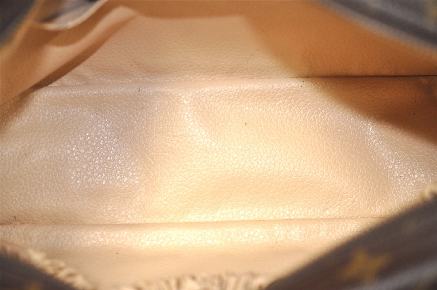 Auth Louis Vuitton Monogram Trousse Toilette 28 Clutch Hand Bag M47522 LV 9852I