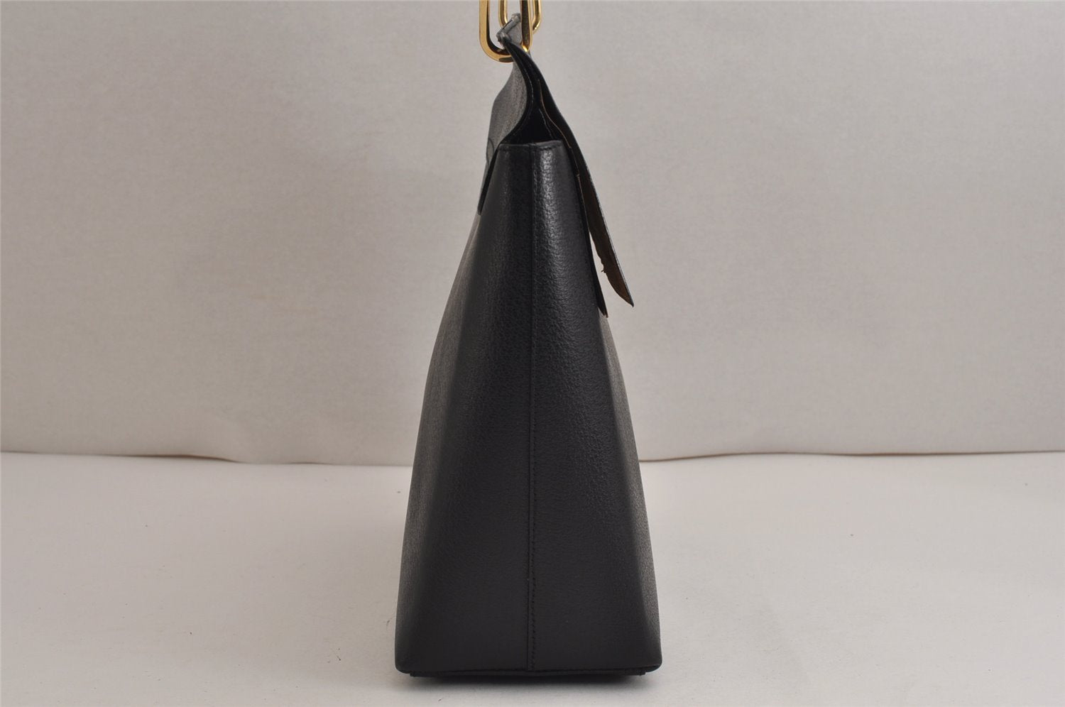 Authentic GUCCI Vintage Bamboo Shoulder Hand Bag Purse Leather Black 9857J