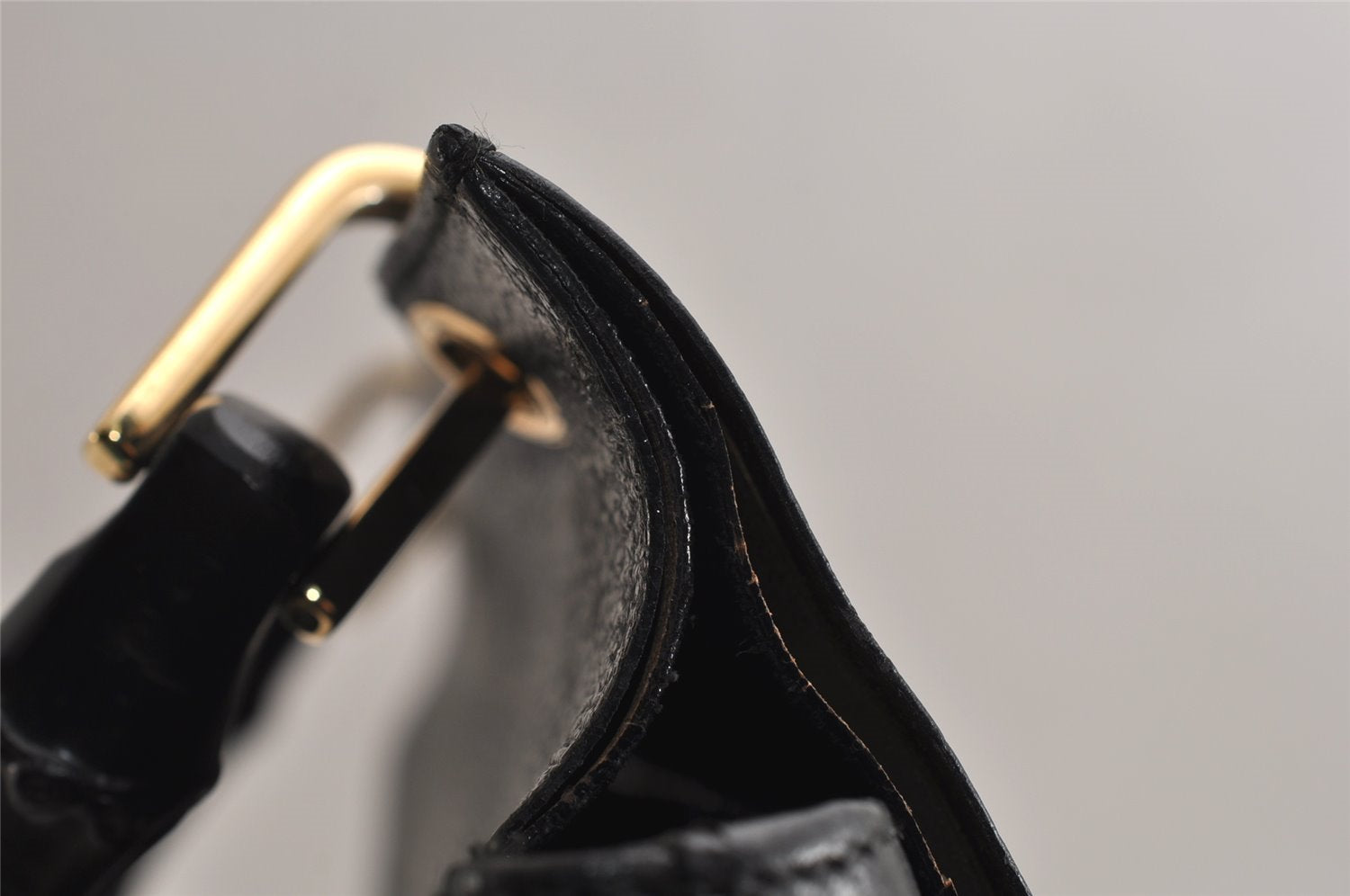 Authentic GUCCI Vintage Bamboo Shoulder Hand Bag Purse Leather Black 9857J