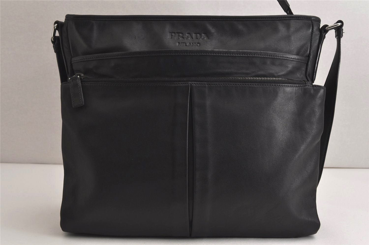 Authentic PRADA Vintage Shoulder Cross Body Bag Leather Black 9859J