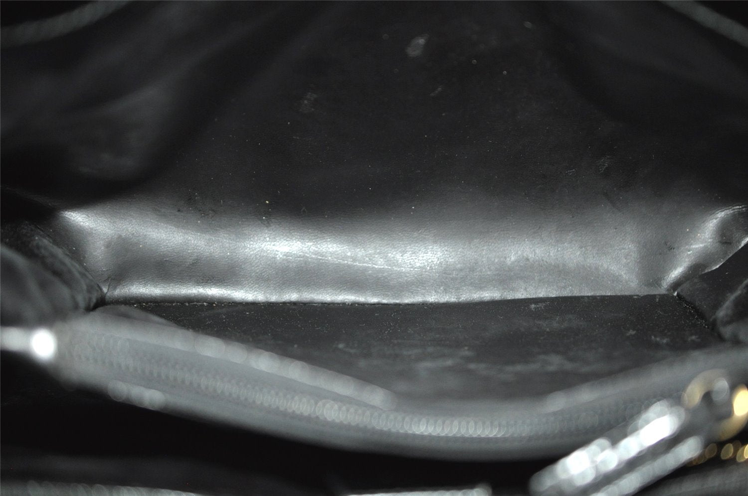 Authentic GUCCI Vintage Shoulder Bag Leather Black 9861I