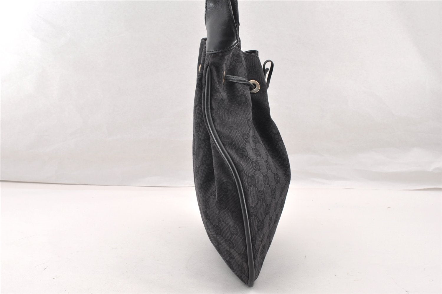 Auth GUCCI Bamboo Drawstring Shoulder Bag GG Canvas Leather 0014033 Black 9875I