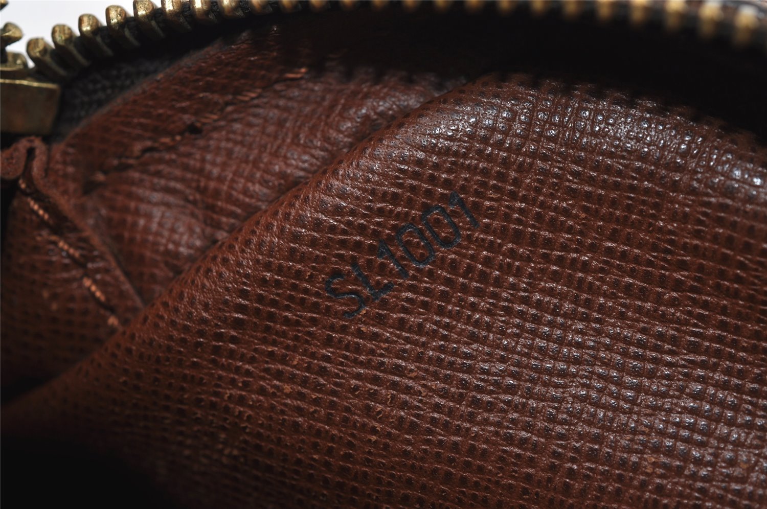 Authentic Louis Vuitton Monogram Marly Dragonne GM M51825 Clutch Bag Junk 9876I