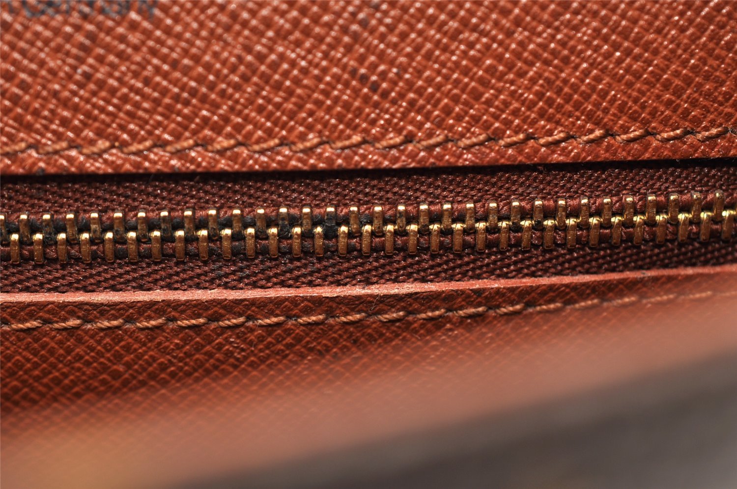 Auth Louis Vuitton Monogram Saint Cloud MM M51243 Shoulder Cross Bag Junk 9877I