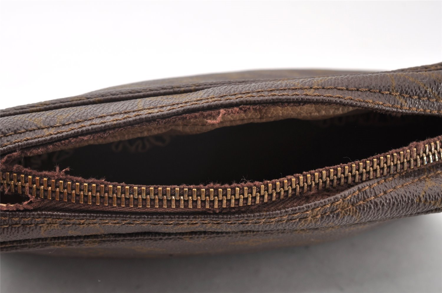 Auth Louis Vuitton Monogram Trousse Toilette 23 Clutch Bag Old Model Junk 9881I