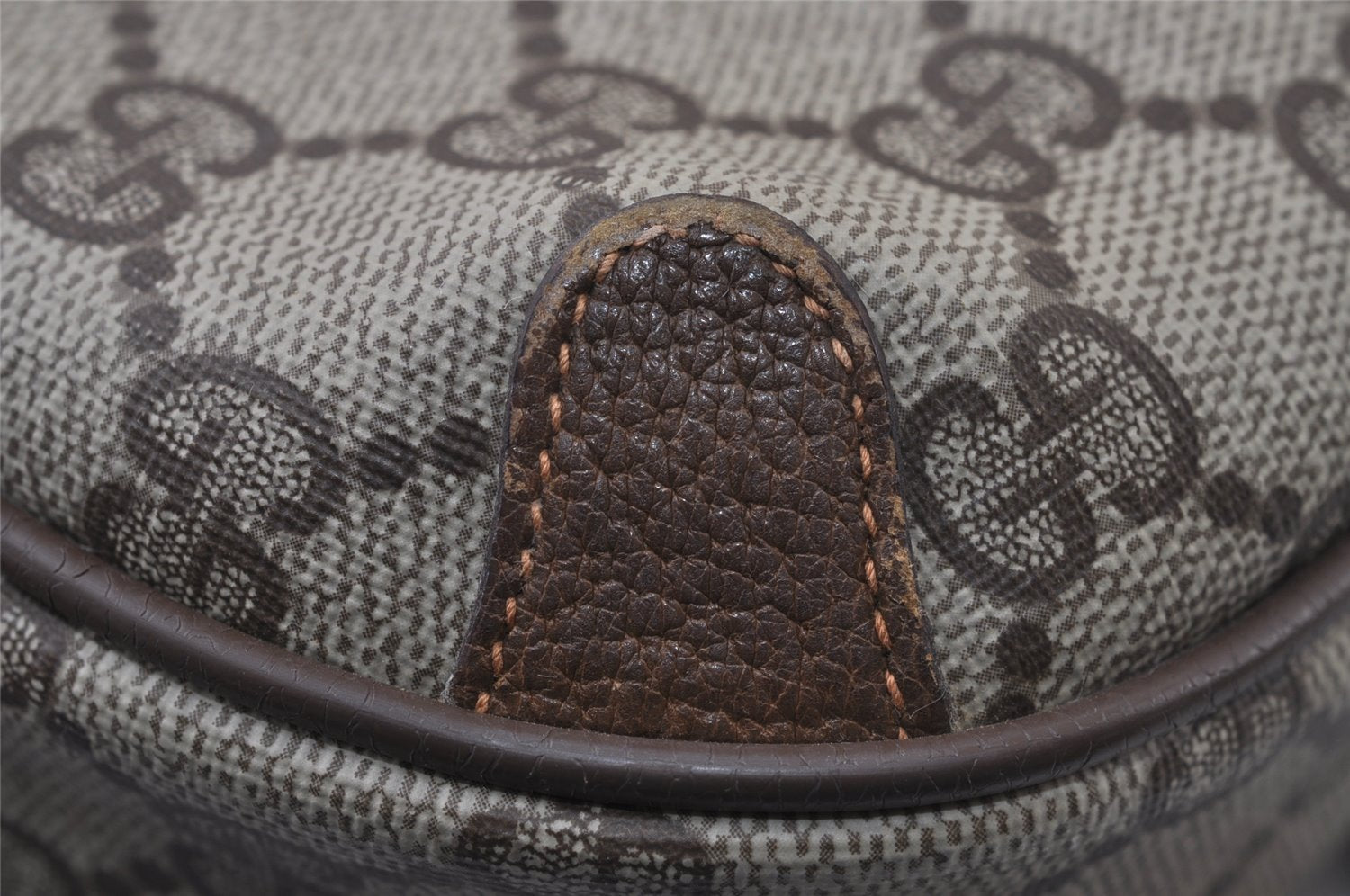 Authentic GUCCI Web Sherry Line Shoulder Cross Bag GG PVC Leather Brown 9893I