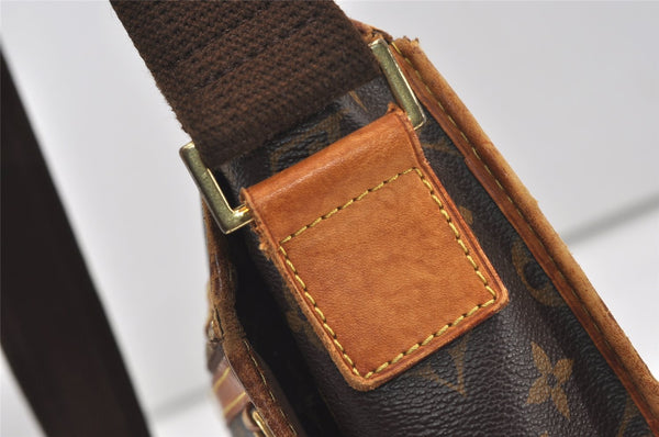 Auth Louis Vuitton Monogram Messenger Bosphore PM Shoulder Bag M40106 LV 9894I