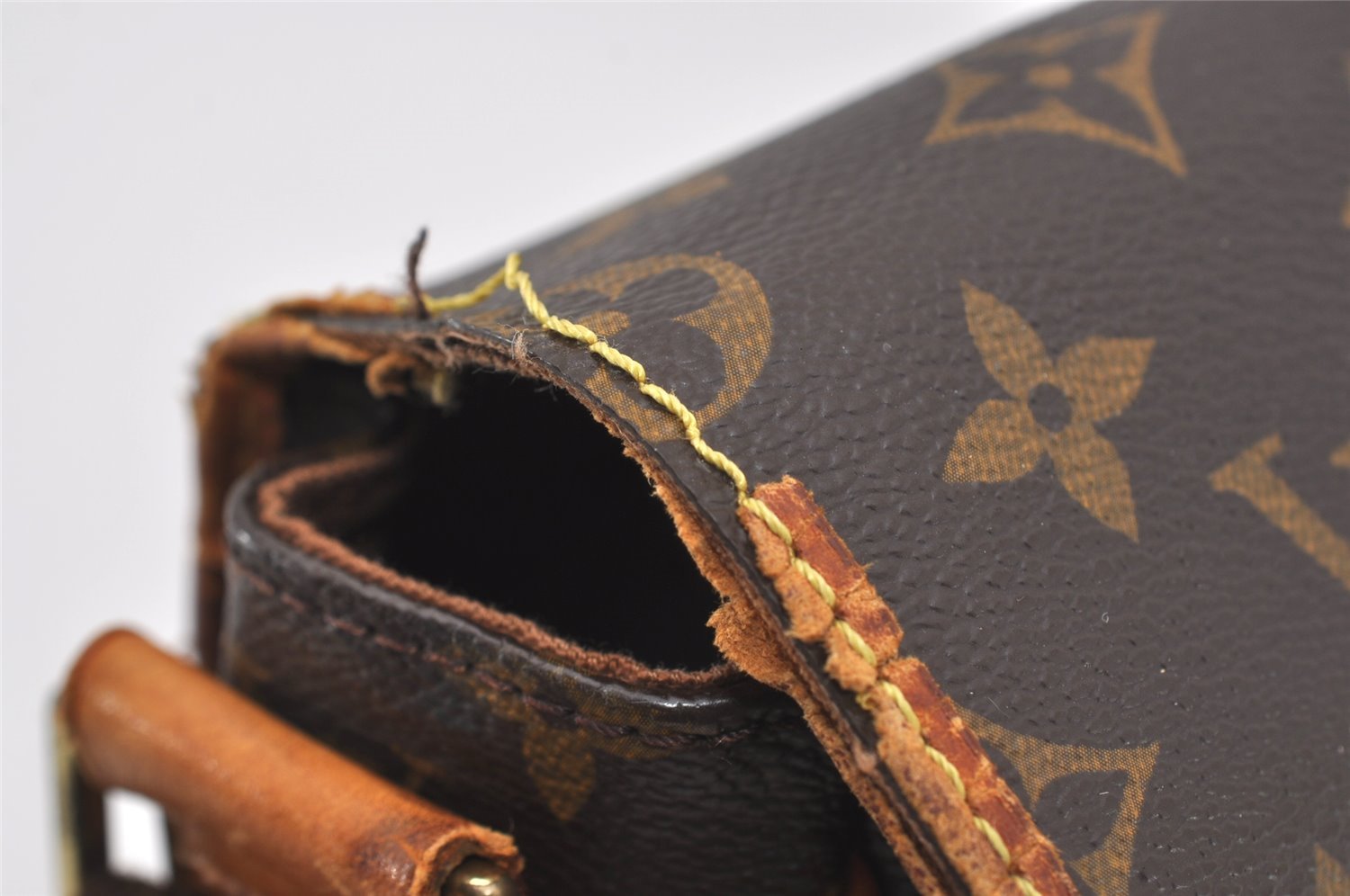 Auth Louis Vuitton Monogram Messenger Bosphore PM Shoulder Bag M40106 LV 9894I