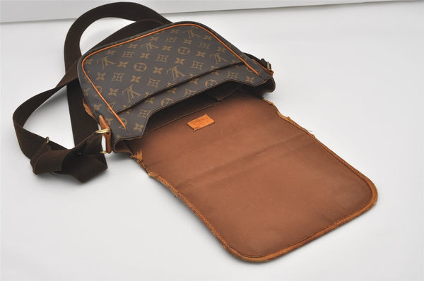 Auth Louis Vuitton Monogram Messenger Bosphore PM Shoulder Bag M40106 LV 9894I