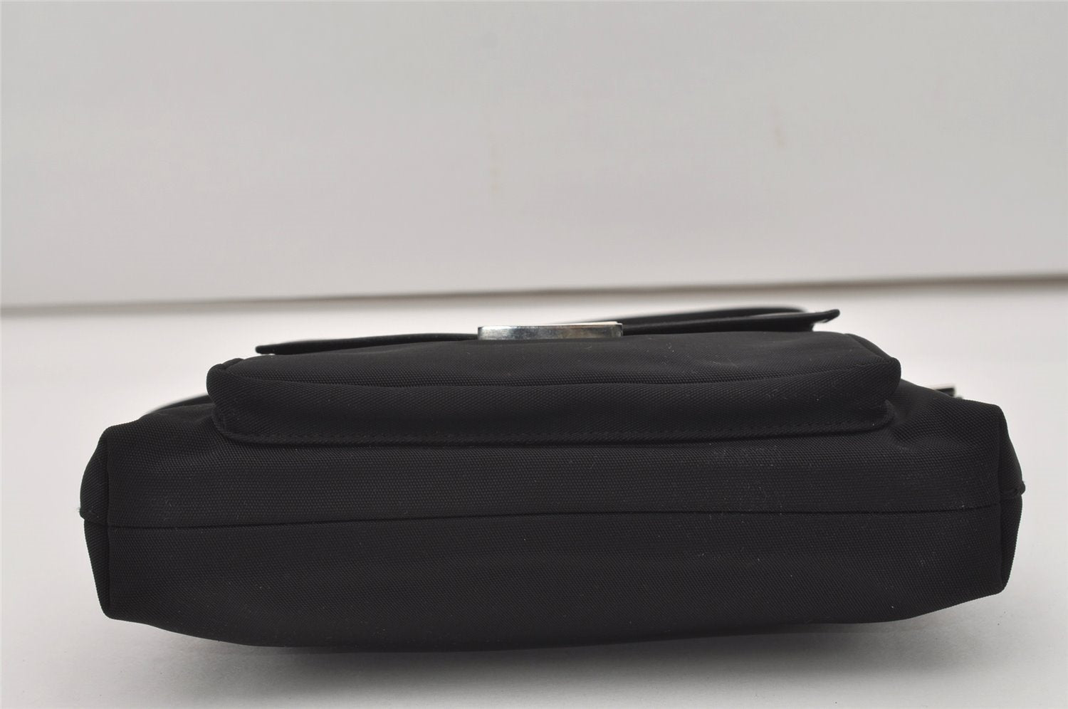 Authentic GUCCI Vintage Shoulder Bag Purse Canvas Leather Black 9895I