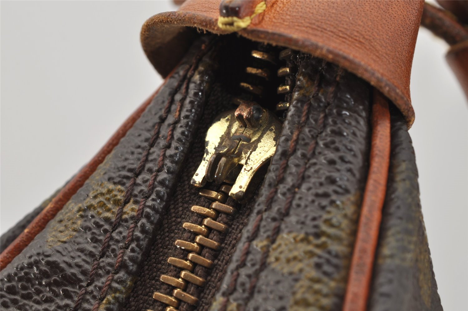 Authentic Louis Vuitton Monogram Boulogne 30 Shoulder Bag M52165 Junk 9899I