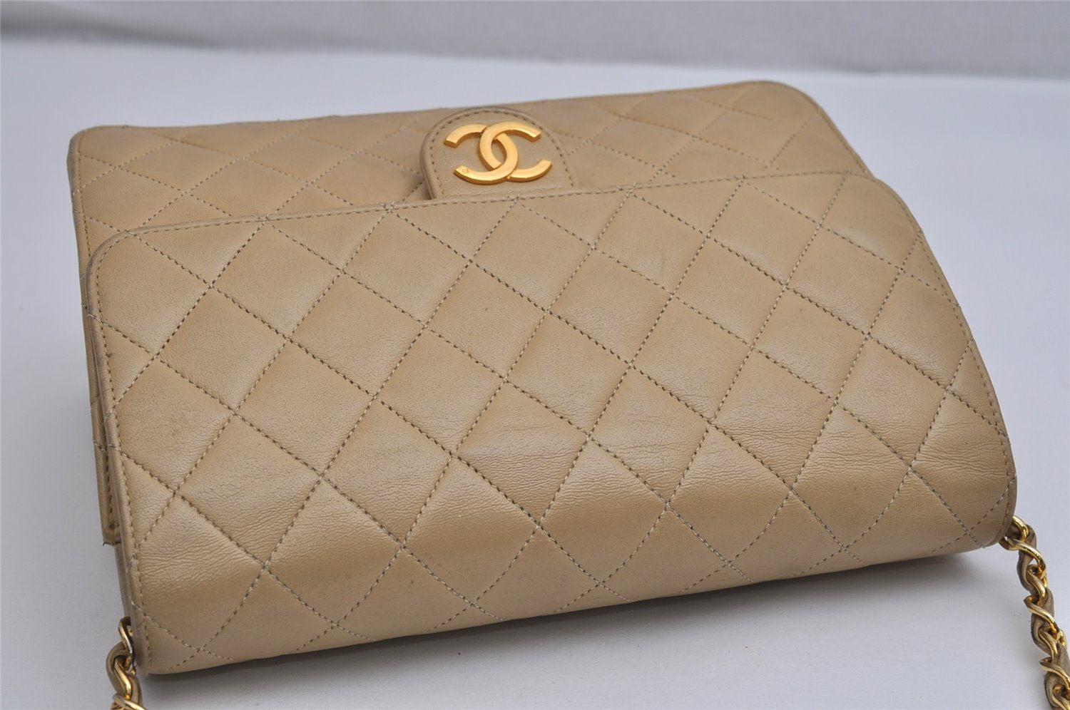 Authentic CHANEL Calf Skin Matelasse Chain Shoulder Cross Bag Beige CC Box 9899J