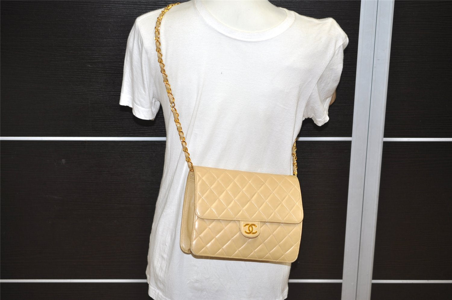 Authentic CHANEL Calf Skin Matelasse Chain Shoulder Cross Bag Beige CC Box 9899J