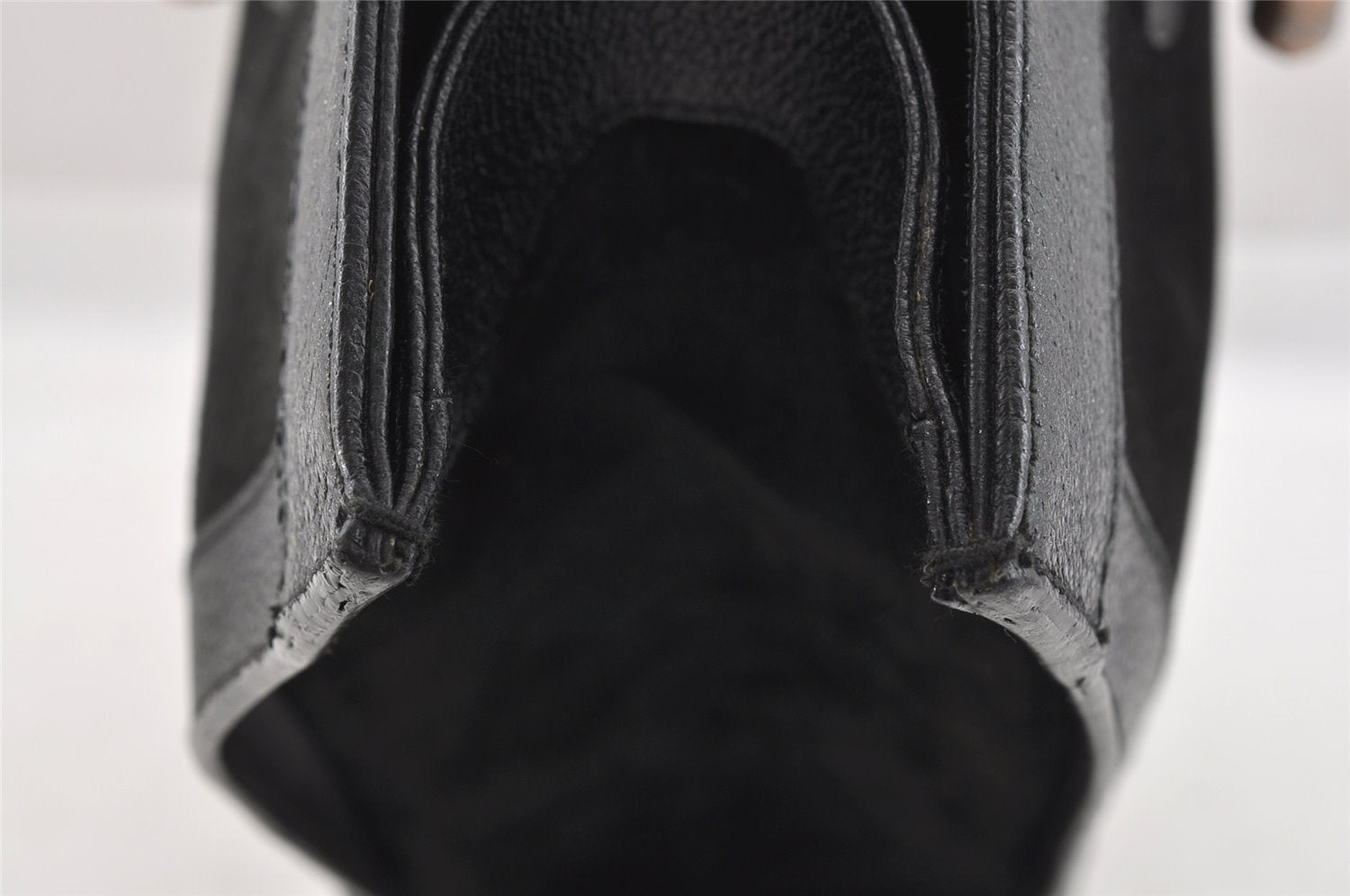 Authentic GUCCI Vintage Bamboo Shoulder Hand Bag Suede Leather Black Junk 9901I