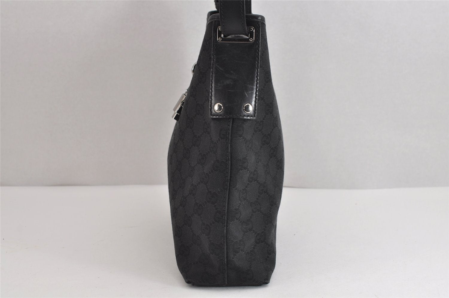 Authentic GUCCI Jackie Shoulder Bag Purse GG Canvas Leather 110291 Black 9902I