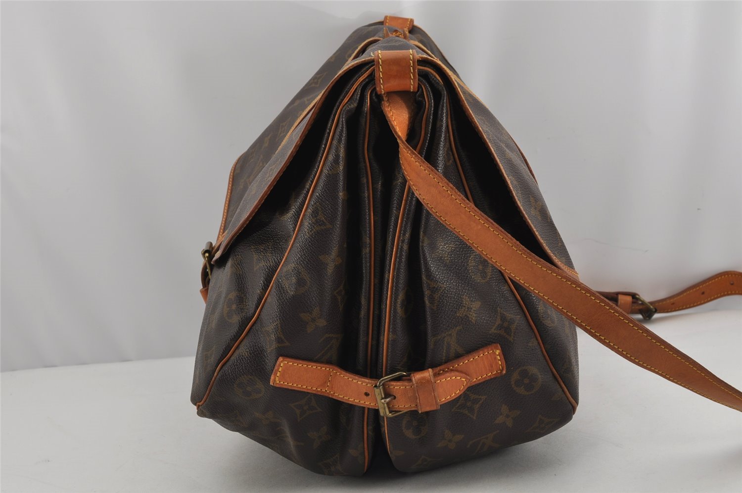 Authentic Louis Vuitton Monogram Saumur 35 Shoulder Cross Bag M42254 LV 9902J