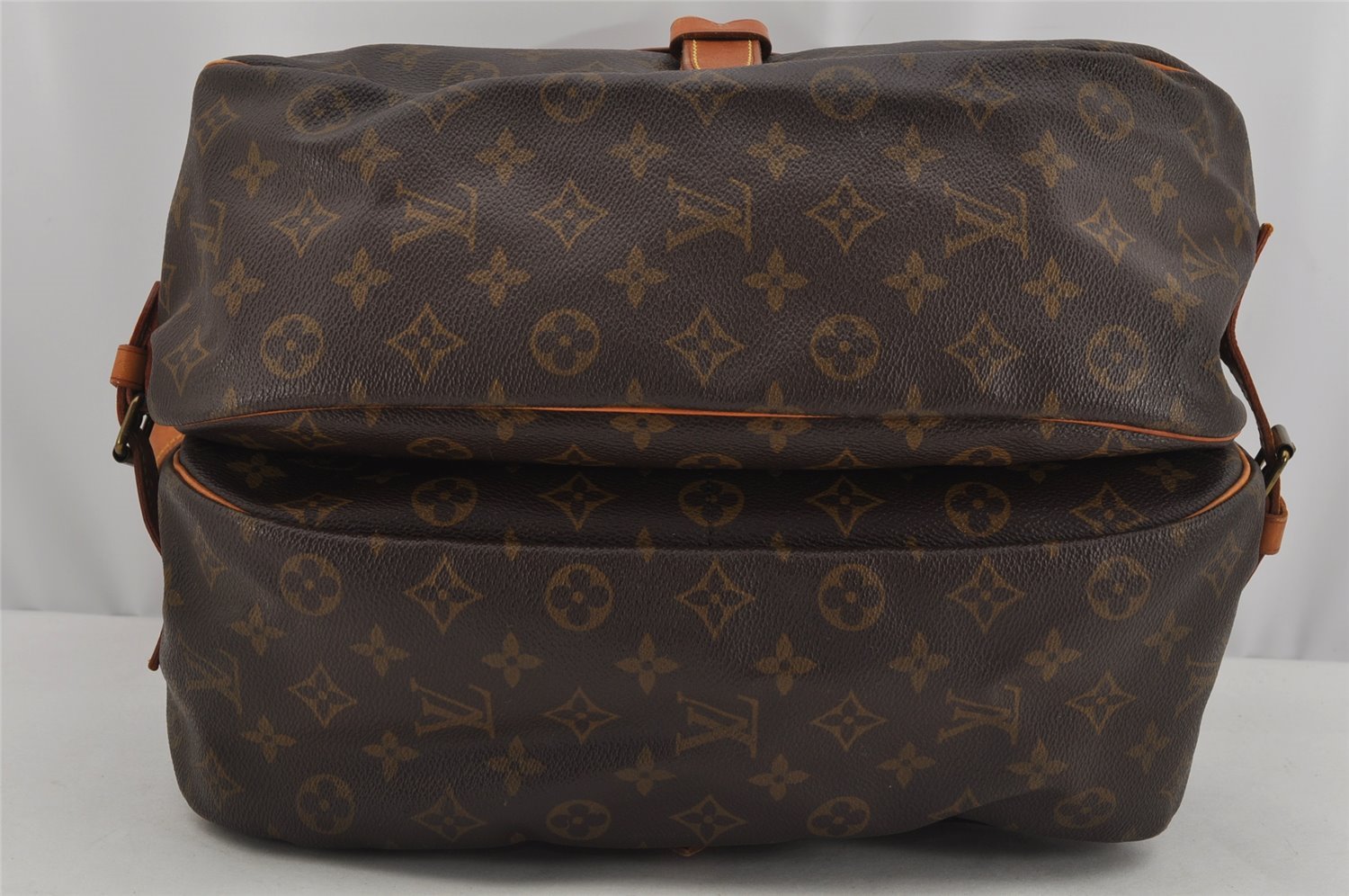 Authentic Louis Vuitton Monogram Saumur 35 Shoulder Cross Bag M42254 LV 9902J