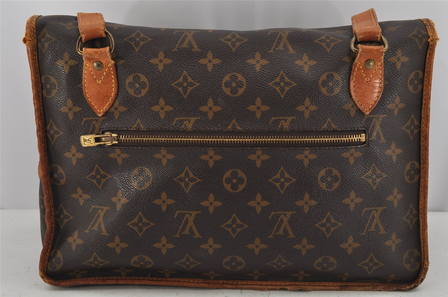 Authentic Louis Vuitton Monogram Sac Bazas Shoulder Cross Bag M99013 LV 9904J