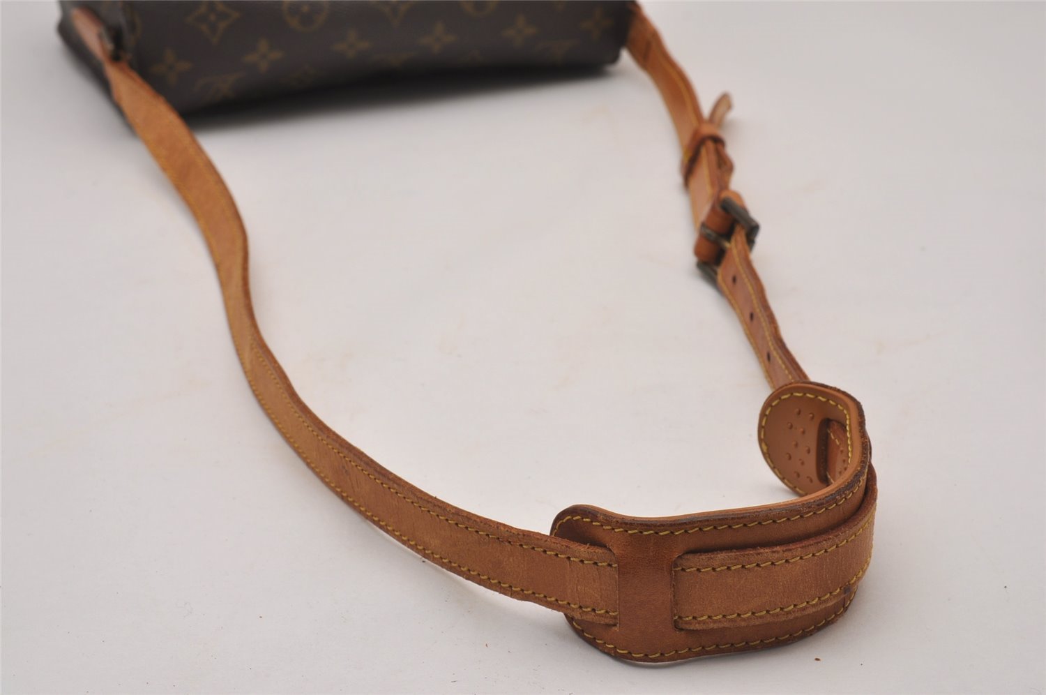 Authentic Louis Vuitton Monogram Saint Cloud GM M51242 Shoulder Cross Bag 9909I