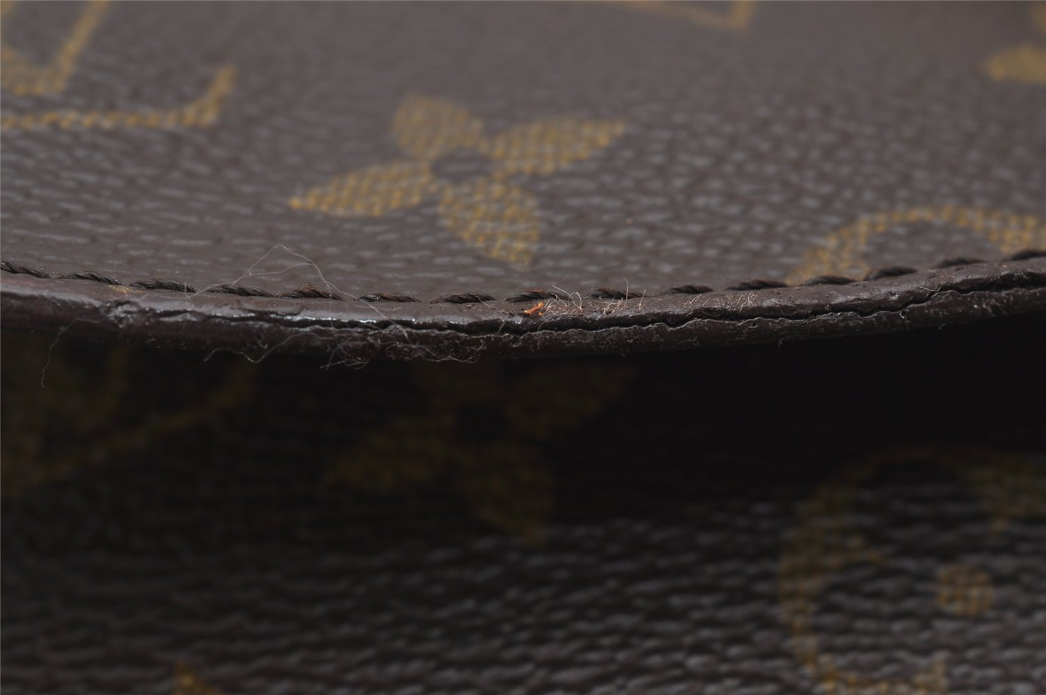 Authentic Louis Vuitton Monogram Saint Cloud GM M51242 Shoulder Cross Bag 9909I