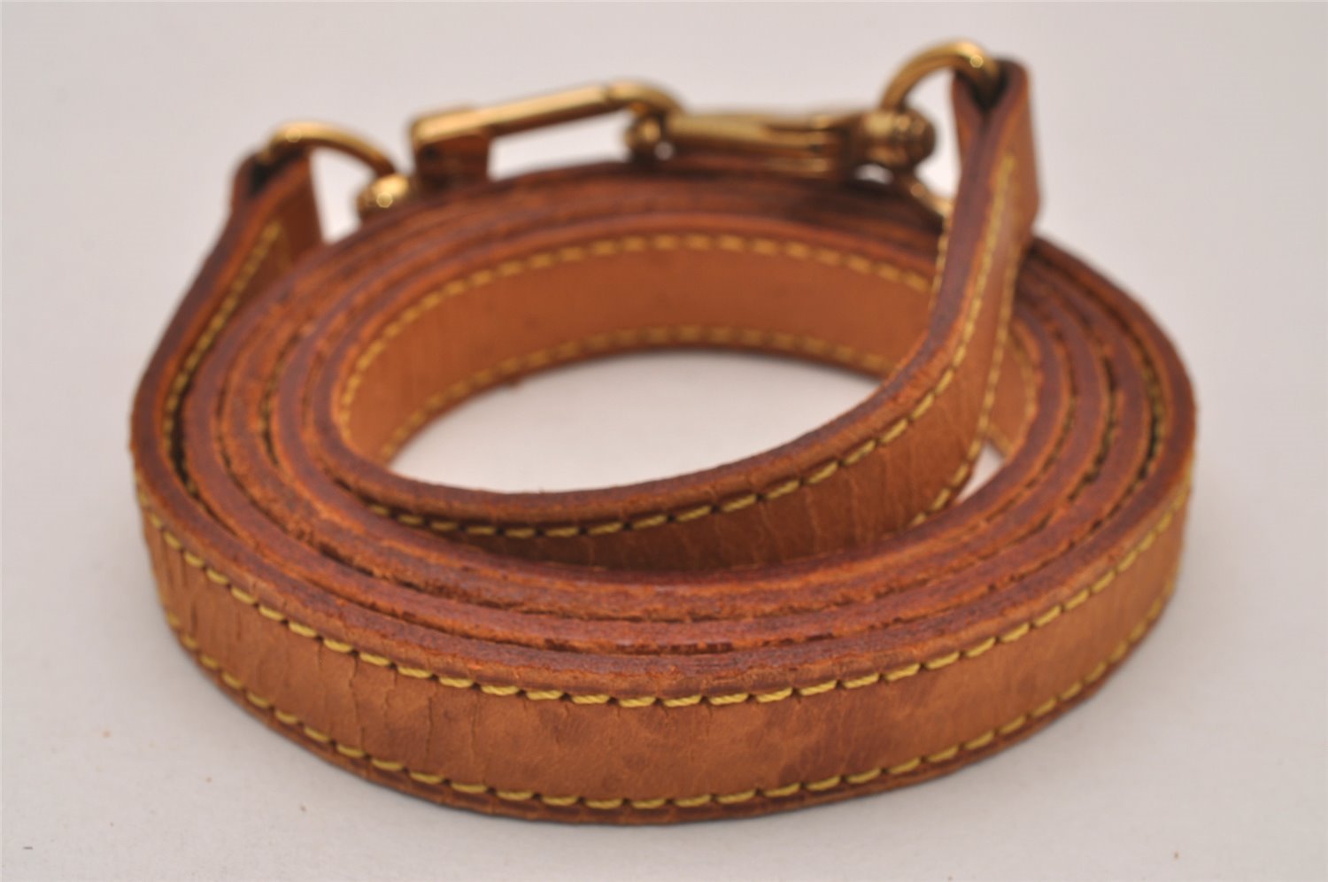 Authentic Louis Vuitton Leather Shoulder Strap Beige 48.8