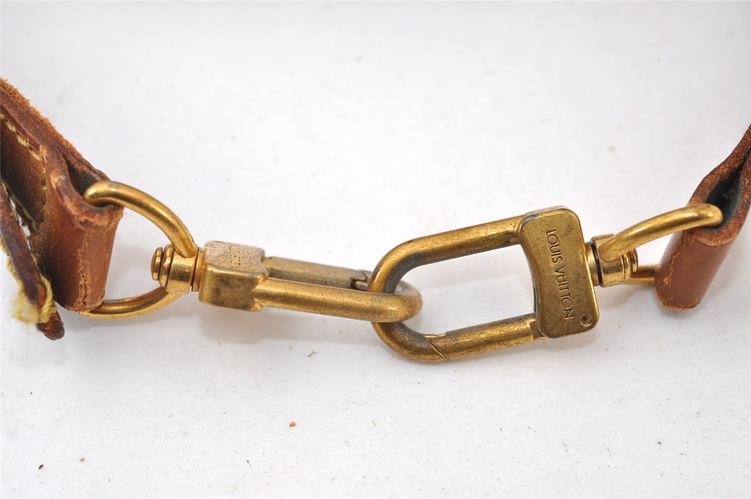 Authentic Louis Vuitton Leather Shoulder Strap Beige 34.6-42.1