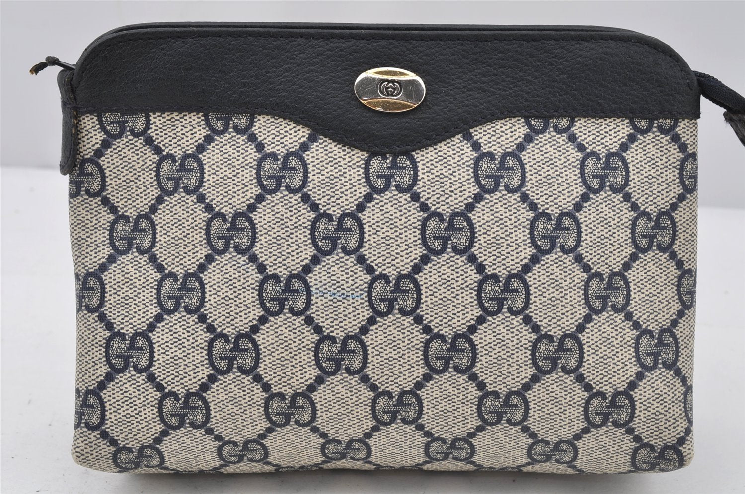 Authentic GUCCI Vintage Pouch Purse GG PVC Leather Navy Blue 9922I